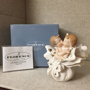Original Gioseppe Armani Statue-Innocent Love NIB